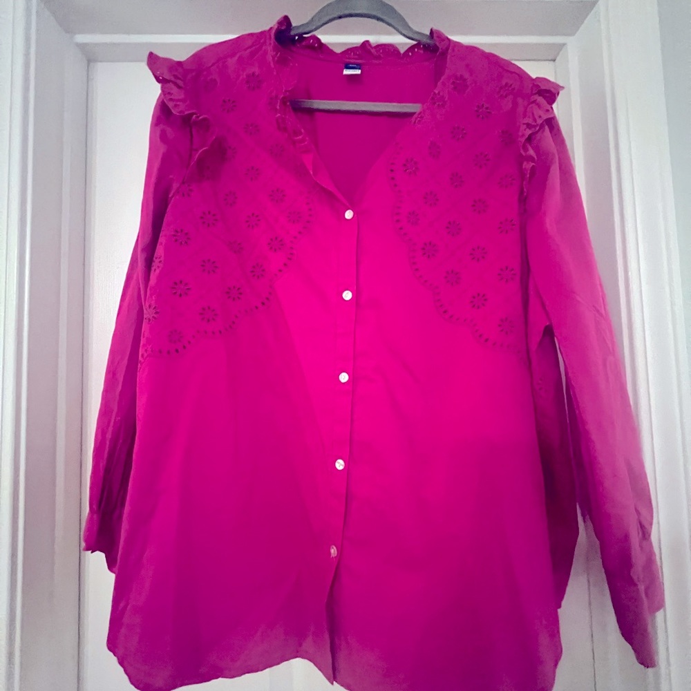 Old navy button up poplin shirt with eyelet & ruffle detail
